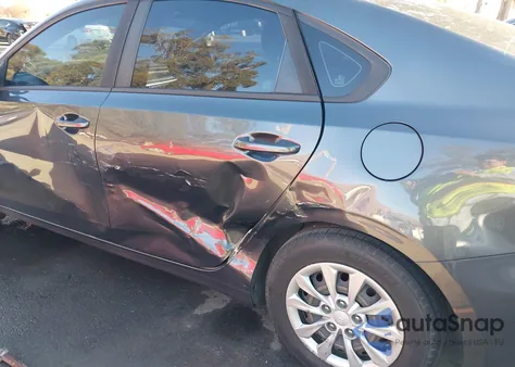 2019 Kia Forte Fe z USA, uszkodzony, nr VIN 3KPF24AD5KE006755